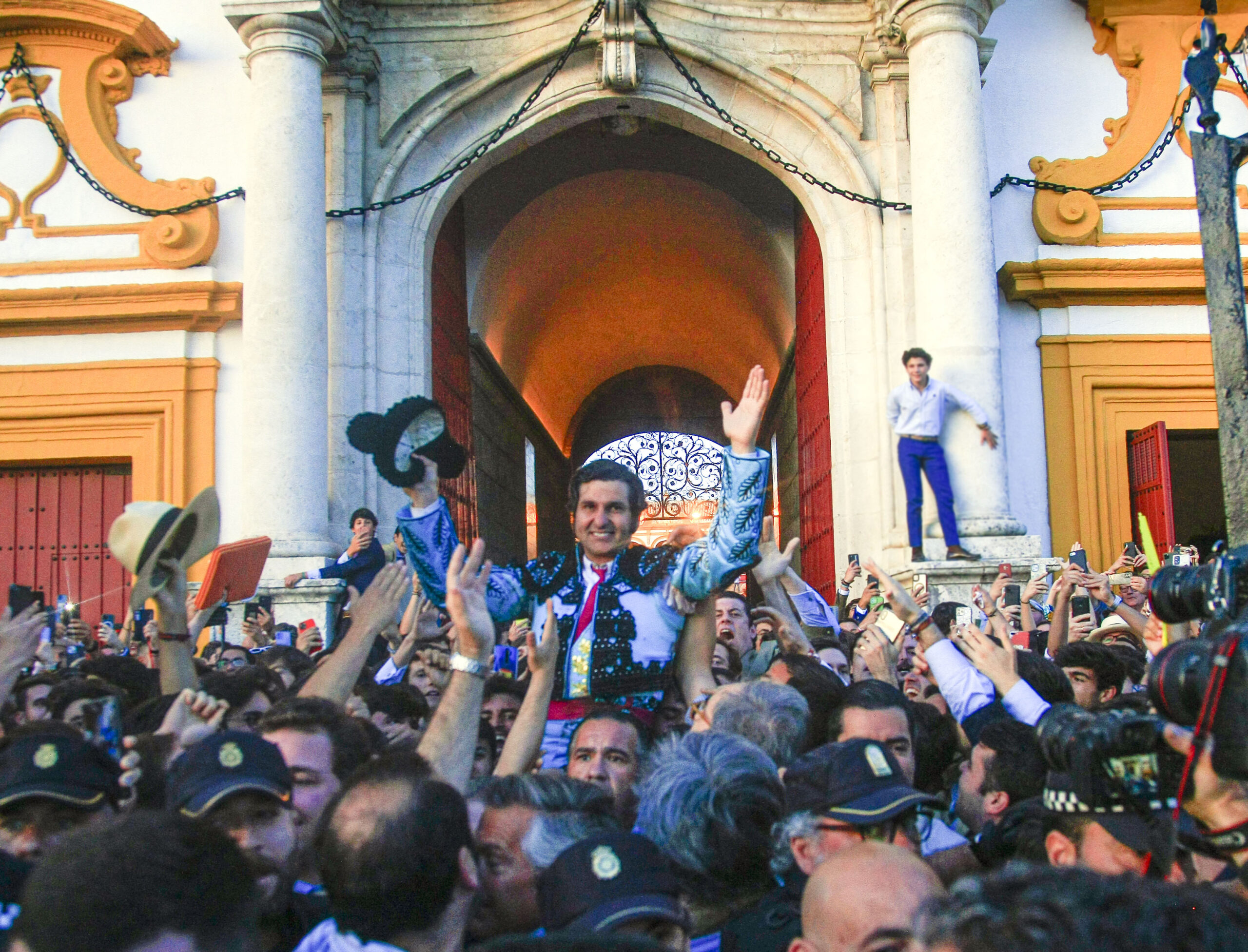 Morante de la Puebla vuelve