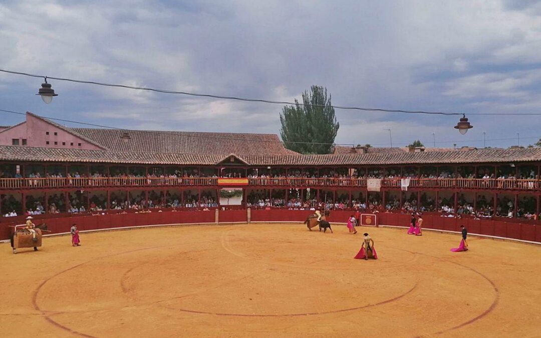 ¡Vivan las plazas de toros antiguas e incómodas!