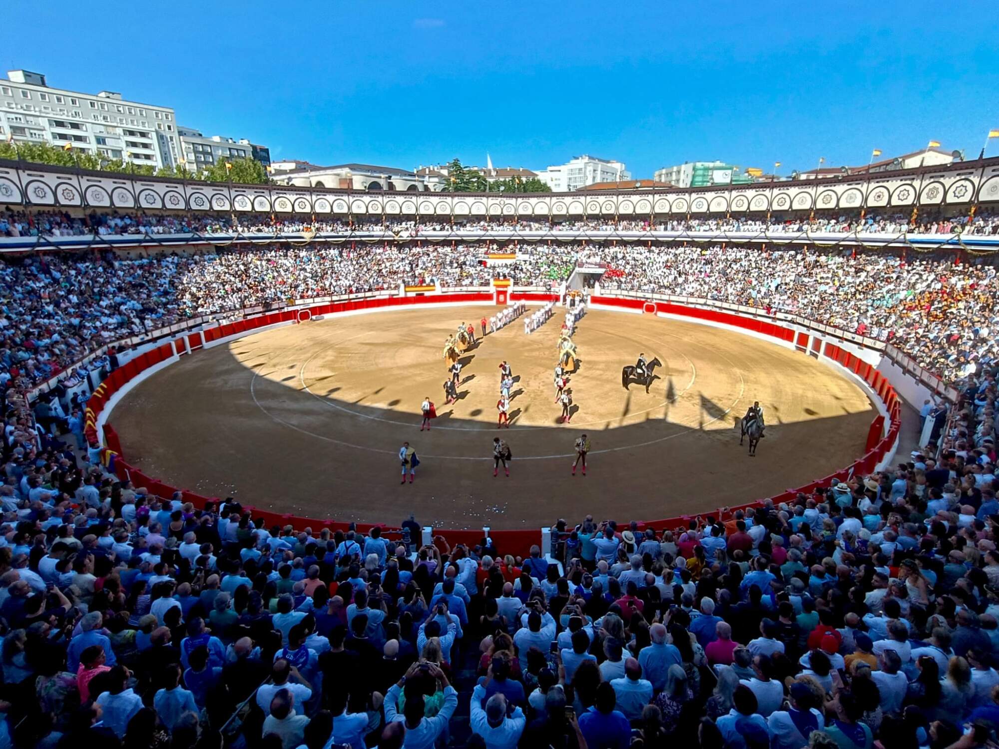 PLAZA-SANTANDER-2025-LLENA